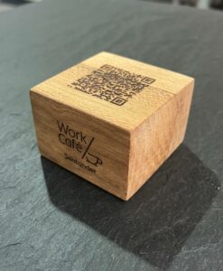 Alternative view of Menú Cubo QR (personalizado)